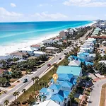 At Last 100\' To Beach Access Close To Shops