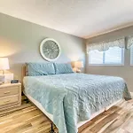 Beach House Condominiums D602 - Beachfront With Pool, Wifi, & Beach Service