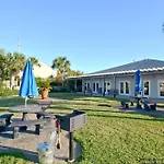 4-8 Shoreline Towers Townhome 8 - Free Beach Setup