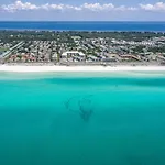 Sandprints B3