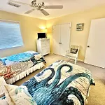 5080 Beachwalk
