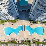 Silver Beach Towers W1606