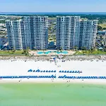 Silver Beach Towers W1606
