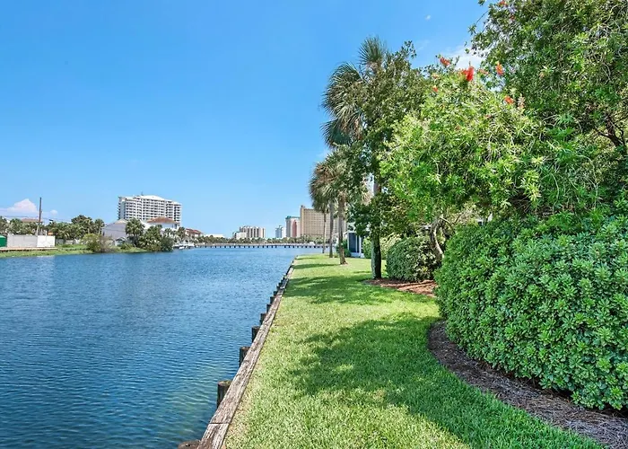 Shoreline Towers Townhouse 4-1