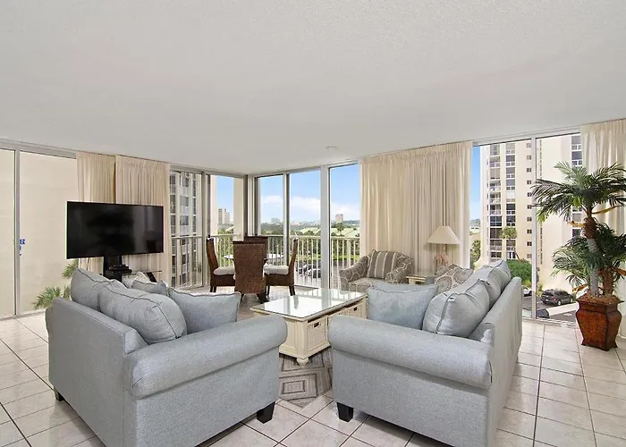 1056 Shoreline Towers Spacious & Charming Condo