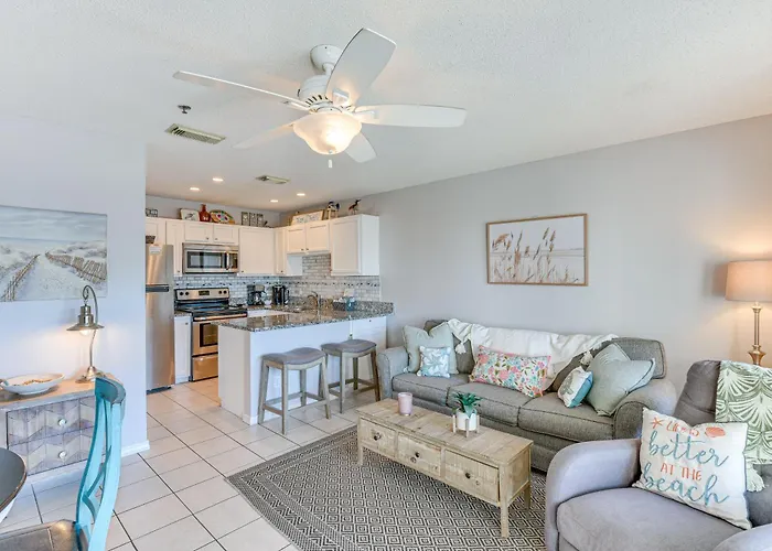 Lovely Destin Condo With Pool Access Walk To Beach!