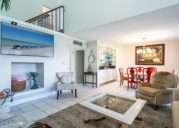 4-8 Shoreline Towers Townhome 8 - Free Beach Setup