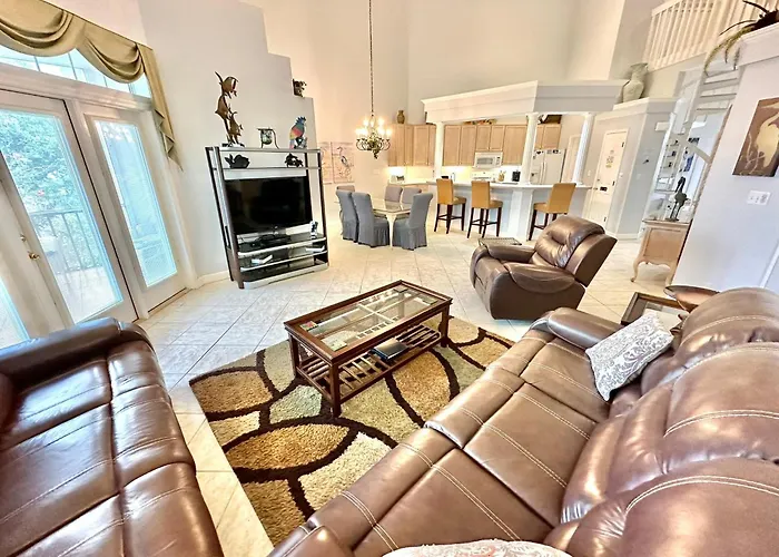 5257 Tivoli By The Sea