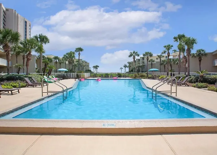 2 Bed Destin Condo Private Beach Access Laundry Fitness Game Room