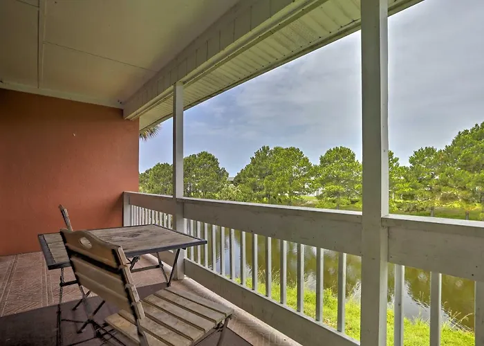 Cozy Destin Condo With Pool Access Walk To Beach!