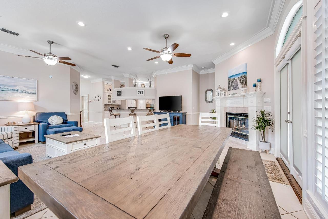 Cay La Vie Holiday home *