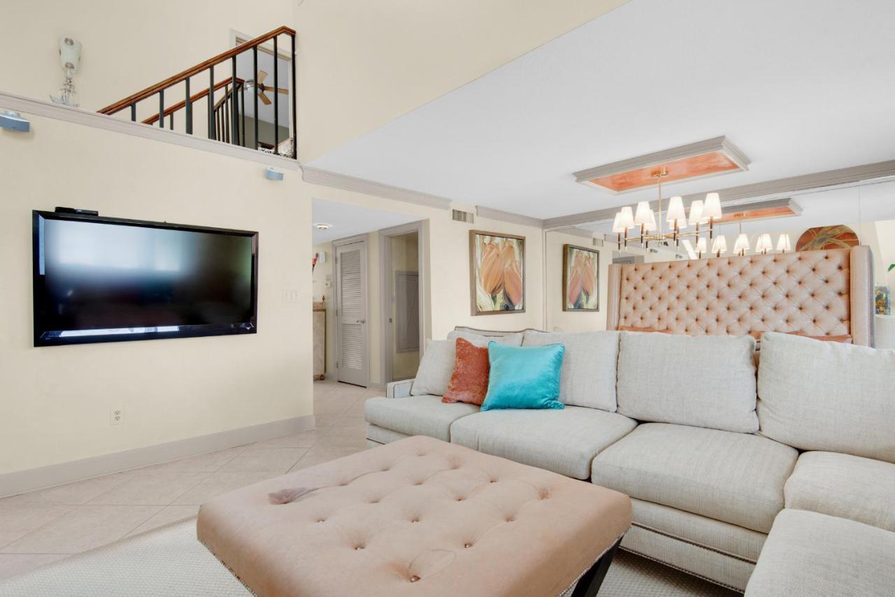Shoreline Towers Townhouse 4-1