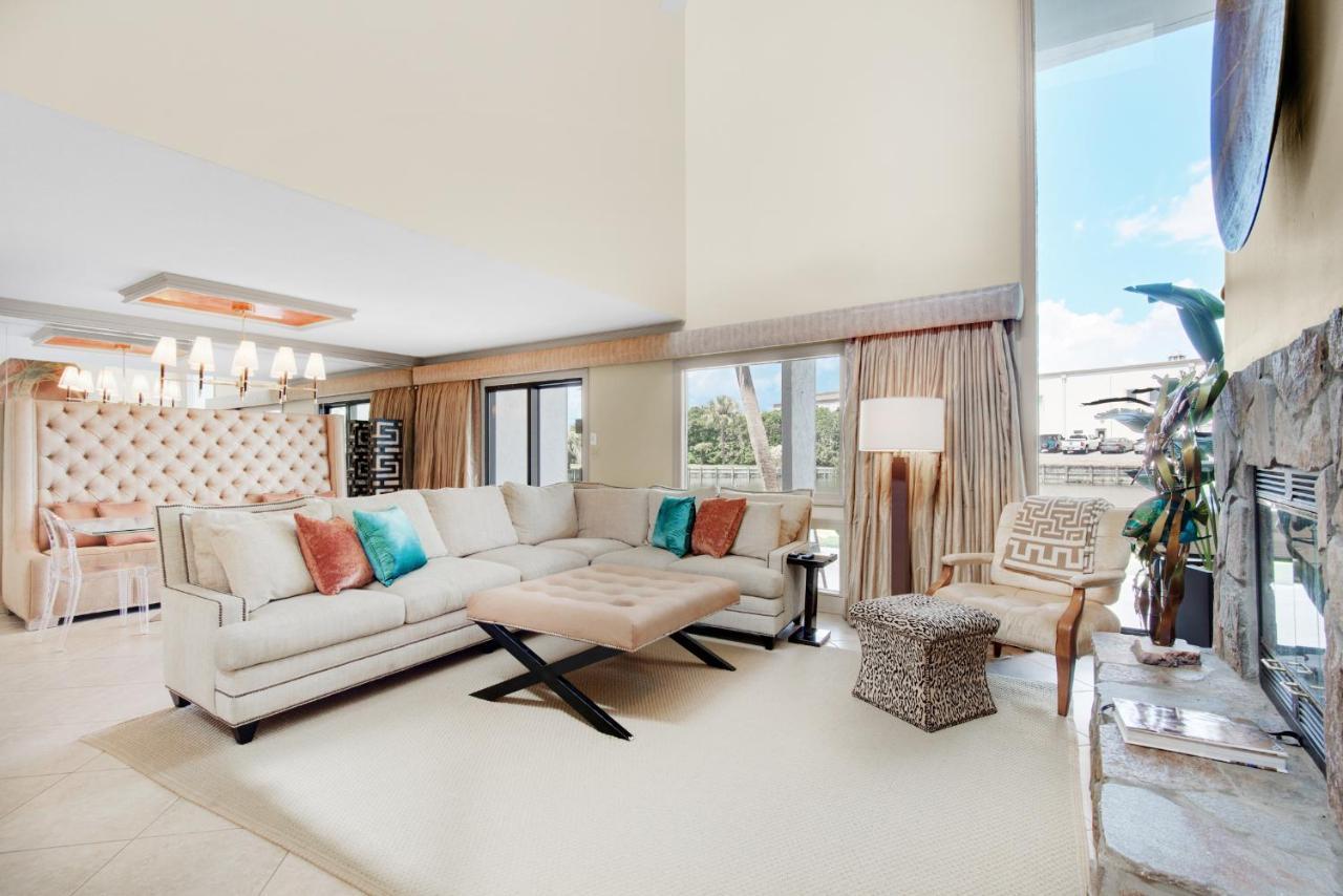 Apartment Shoreline Towers Townhouse 4-1