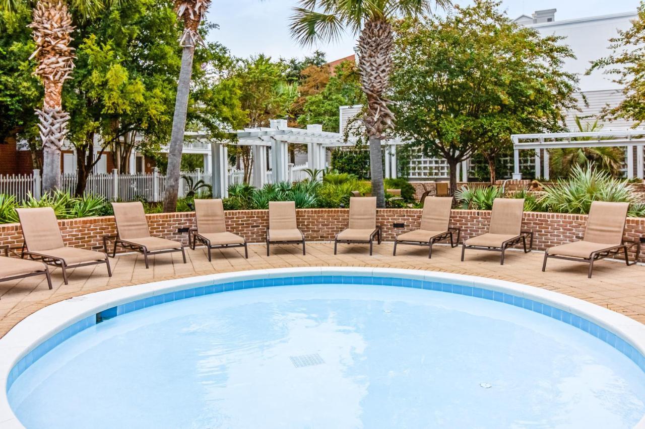 Beauty By The Bay Holiday home Destin