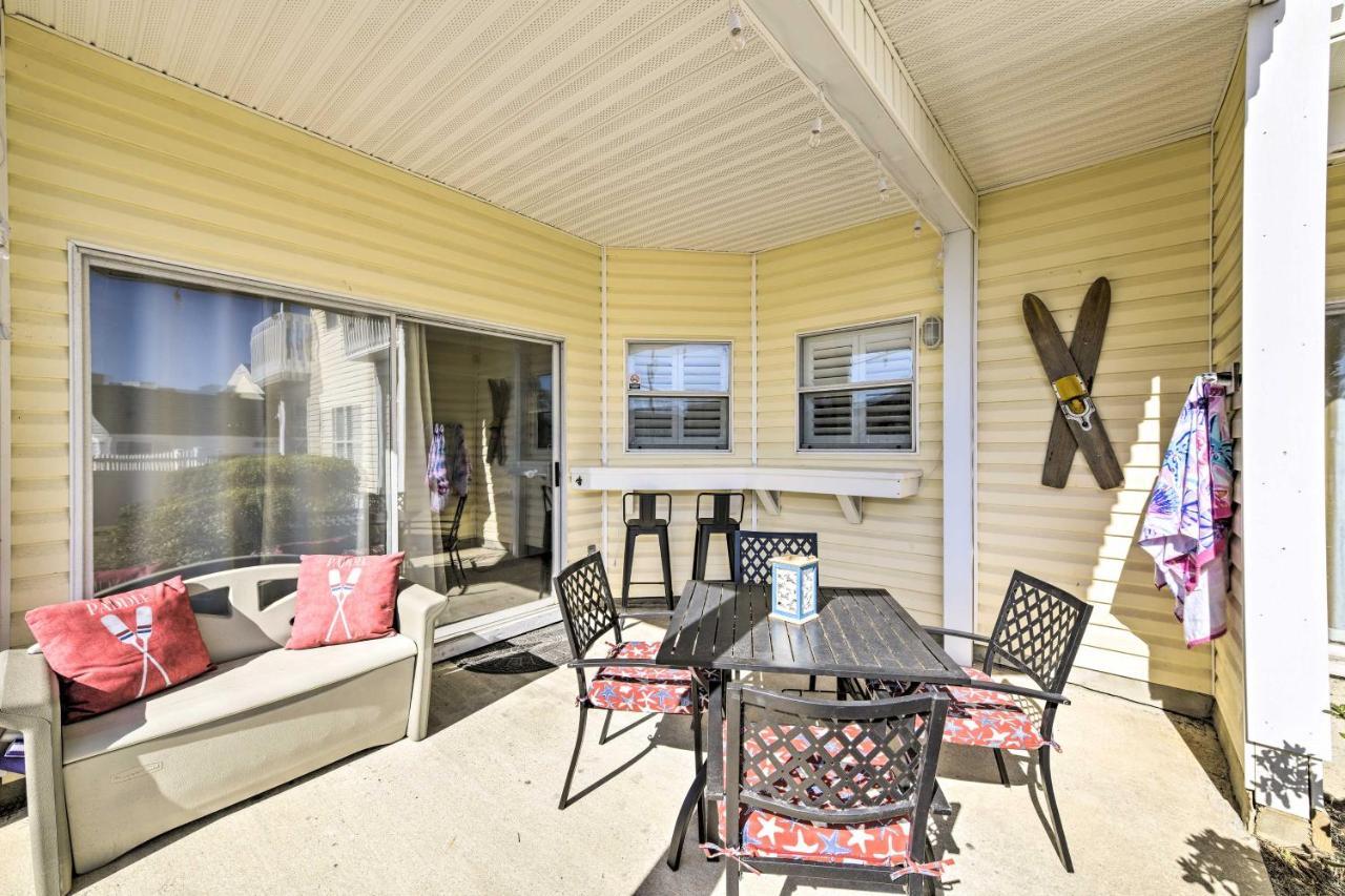 Coastal With Pool - Walk To Beach! Apartment Destin