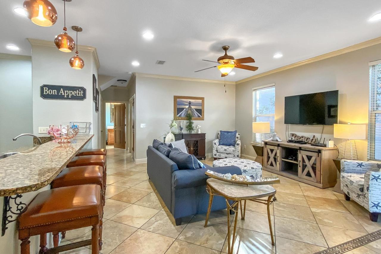 Holiday home Villages Of Crystal Beach: Osprey Landing *