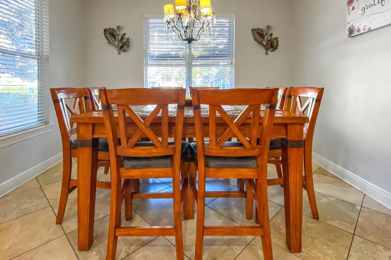 Villages Of Crystal Beach: Osprey Landing Holiday home *