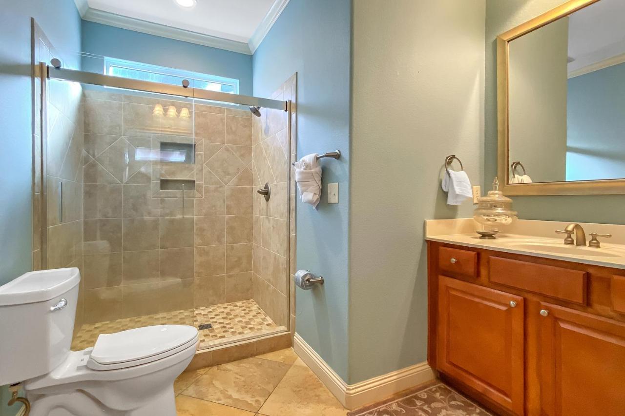 Villages Of Crystal Beach: Osprey Landing Destin