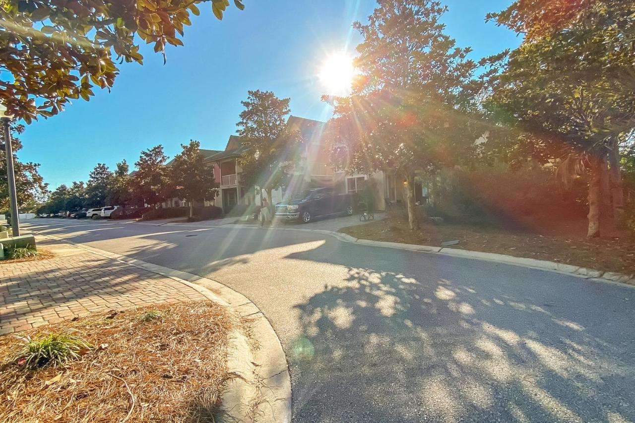 Villages Of Crystal Beach: Osprey Landing Destin