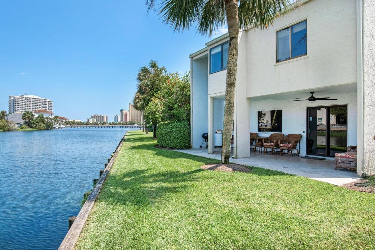 Apartment Shoreline Towers Townhouse 4-1 *