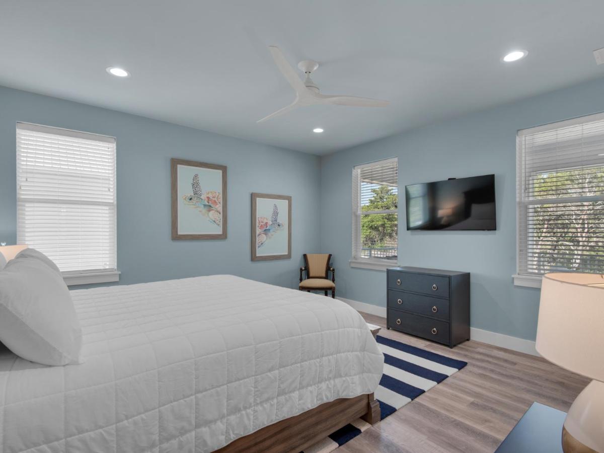Starboard Side By Newman-dailey Holiday home
