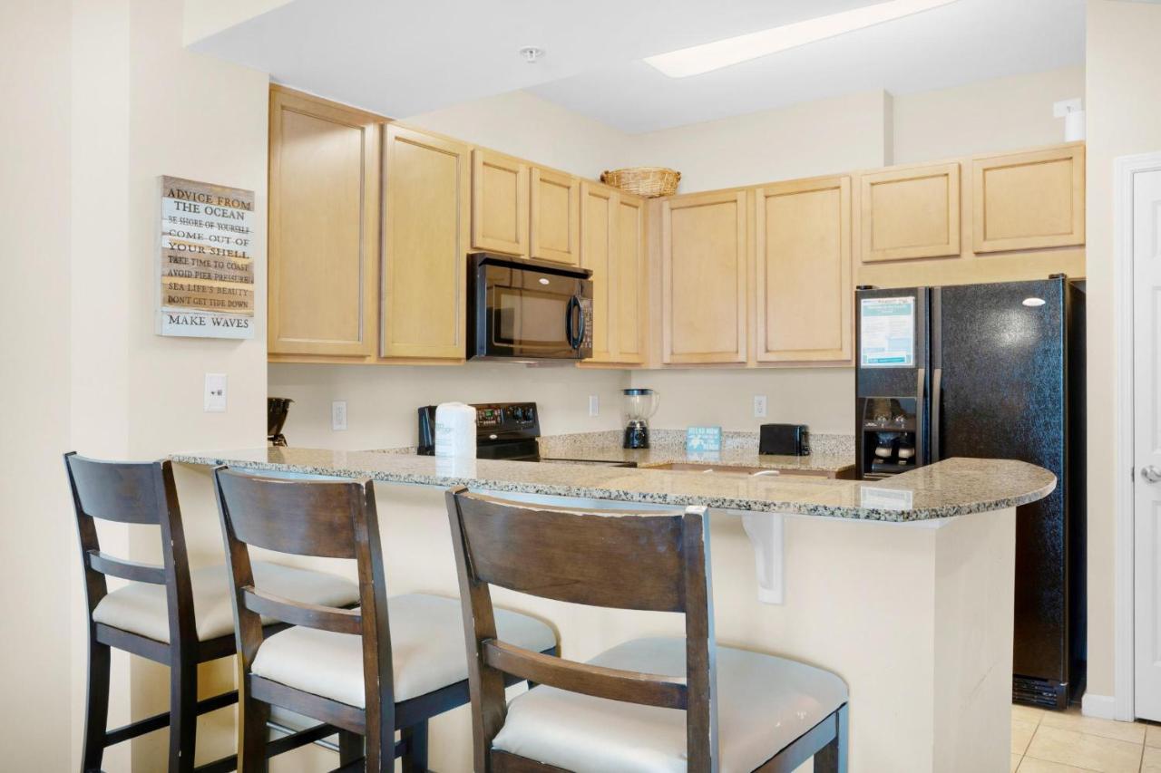 Palms #11007 Jr 2br