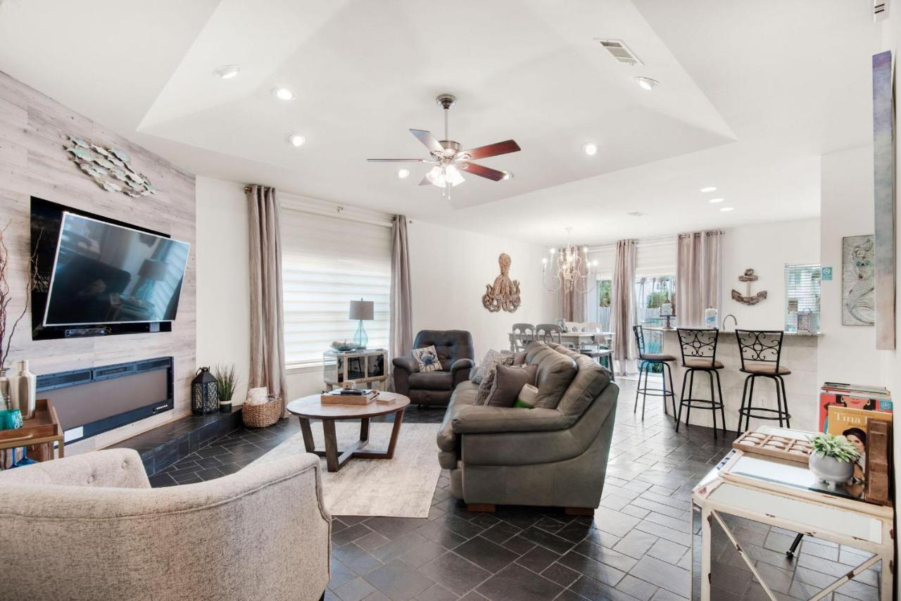 Chic Retreat * Destin
