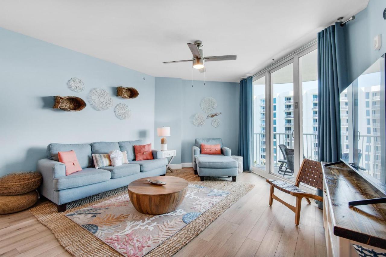 Palms #2811 Jr. 2br *
