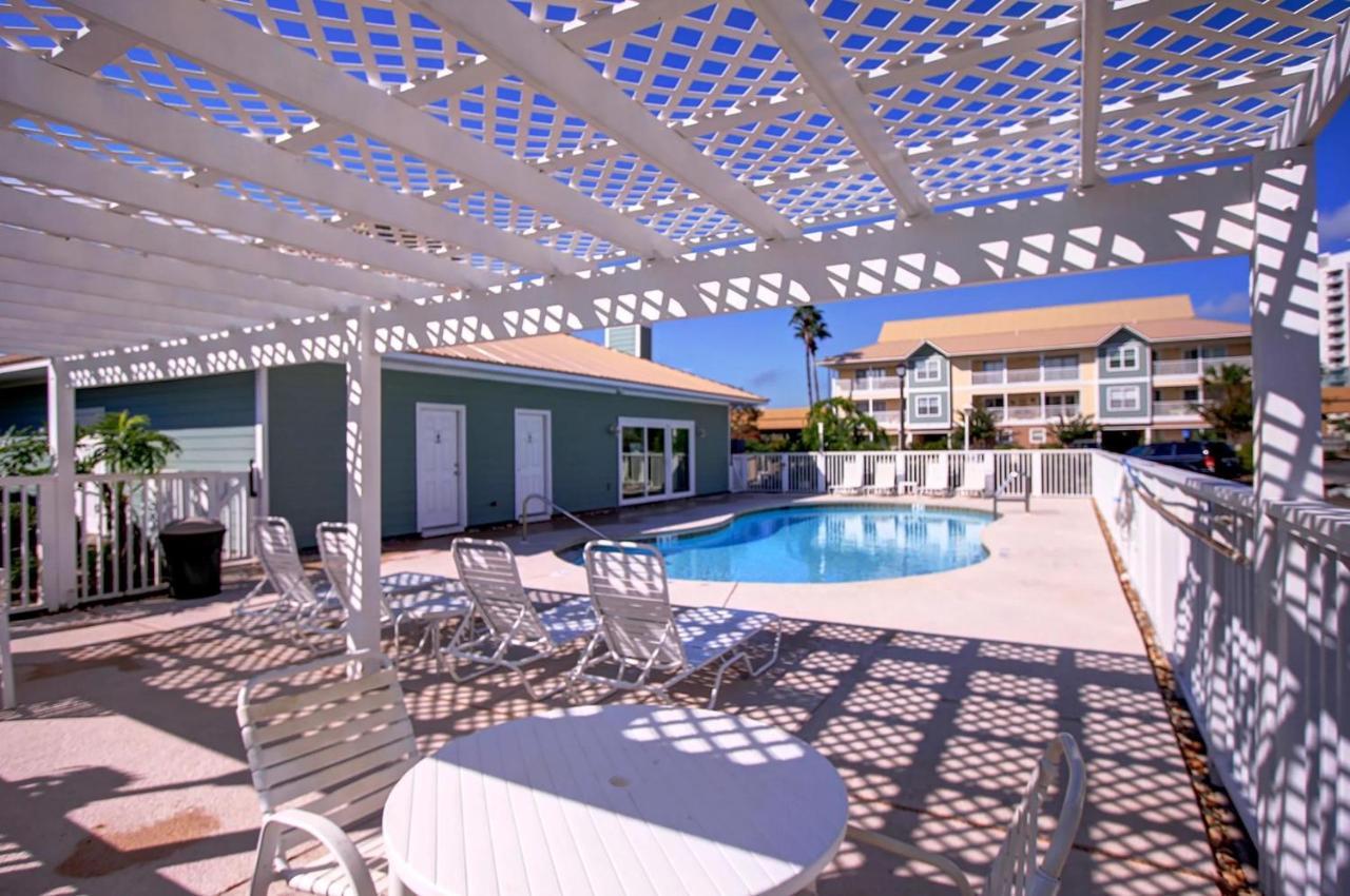 St. Martin Beachwalk 423