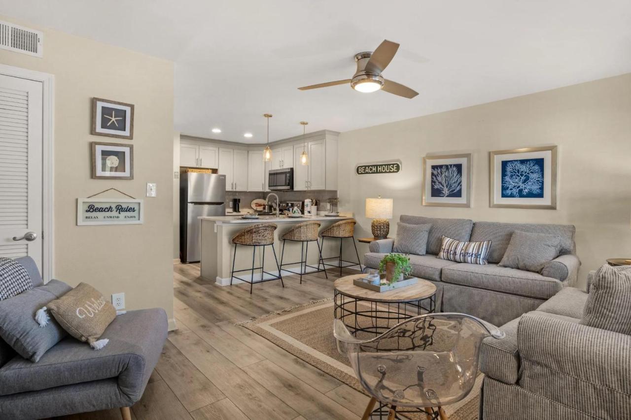 Sandprints B11- Breakaway Bliss * Destin