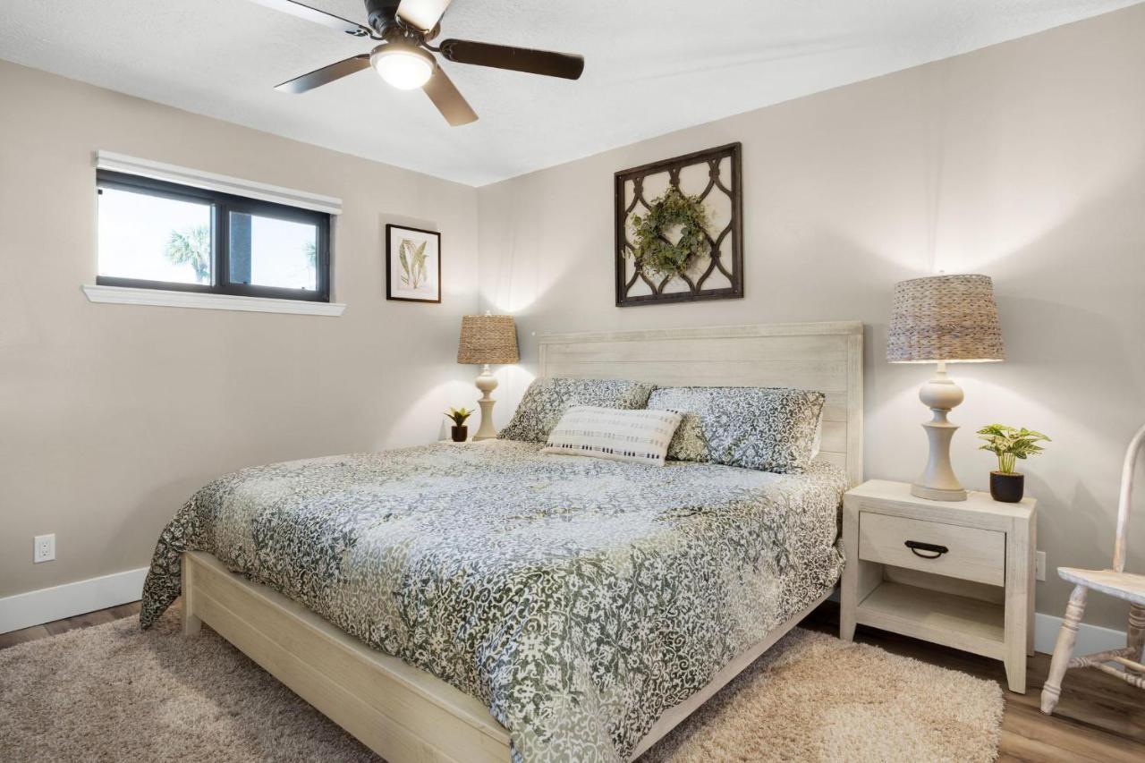 Crystal A-3 Apartment *