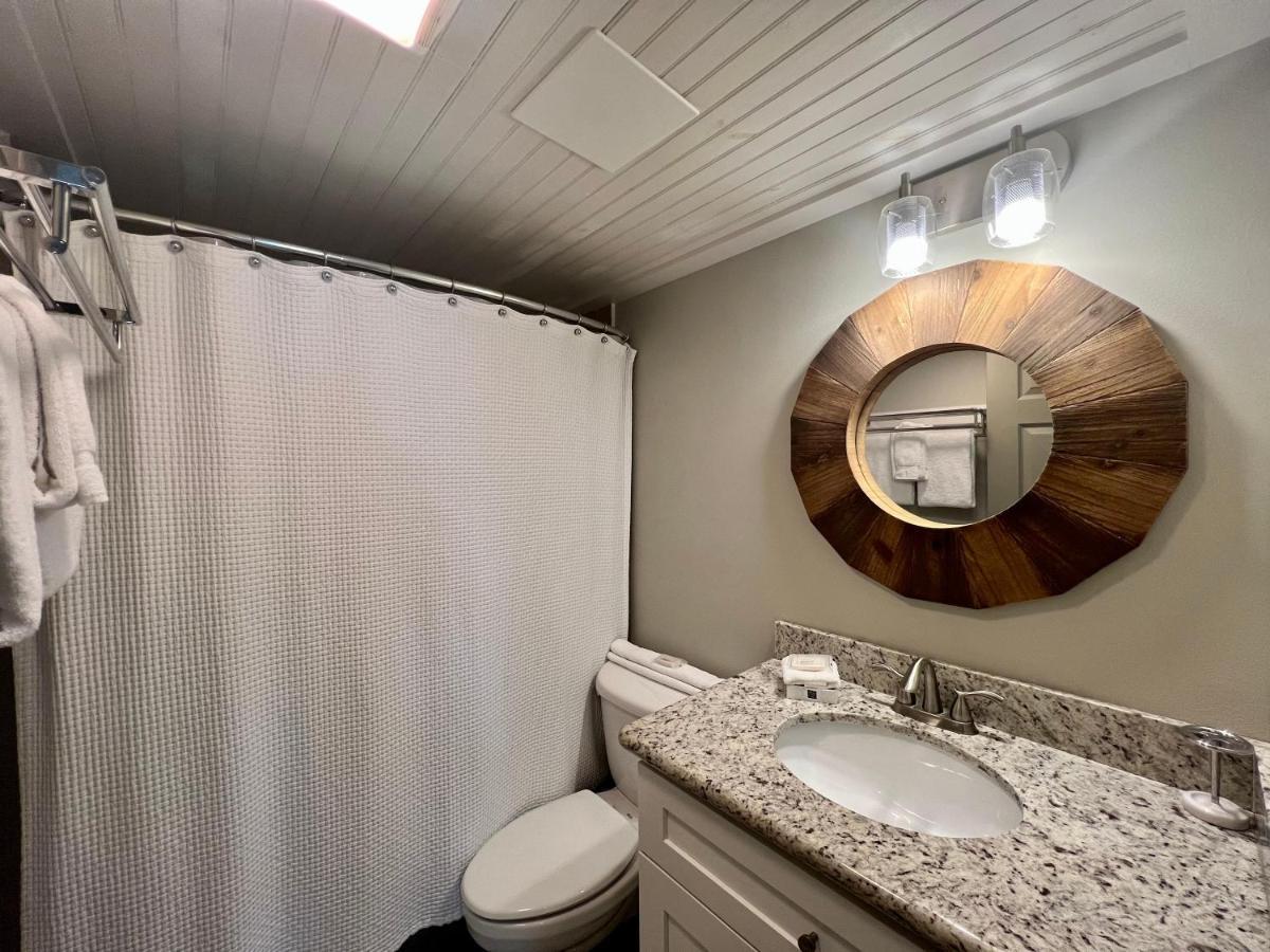 Sandpiper Cove 2093 *