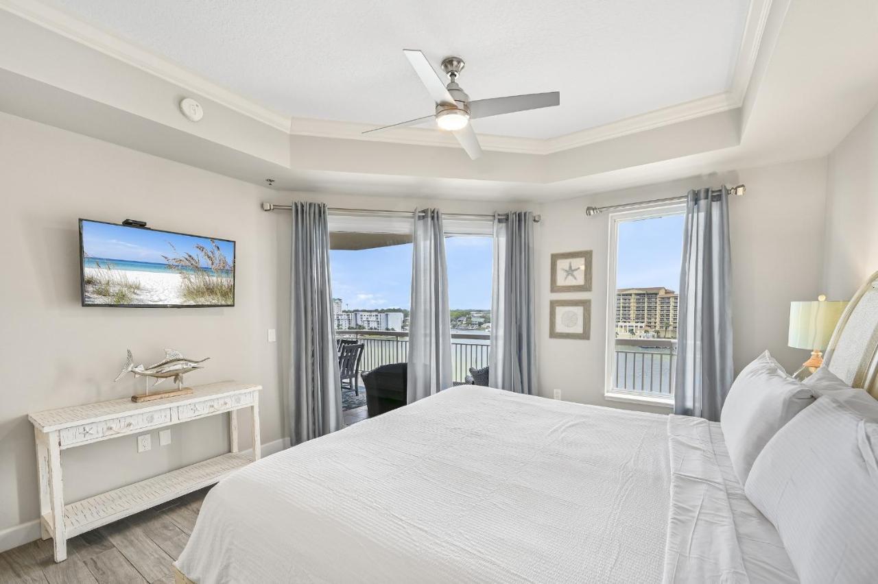 Harbor Landing 602a * Destin