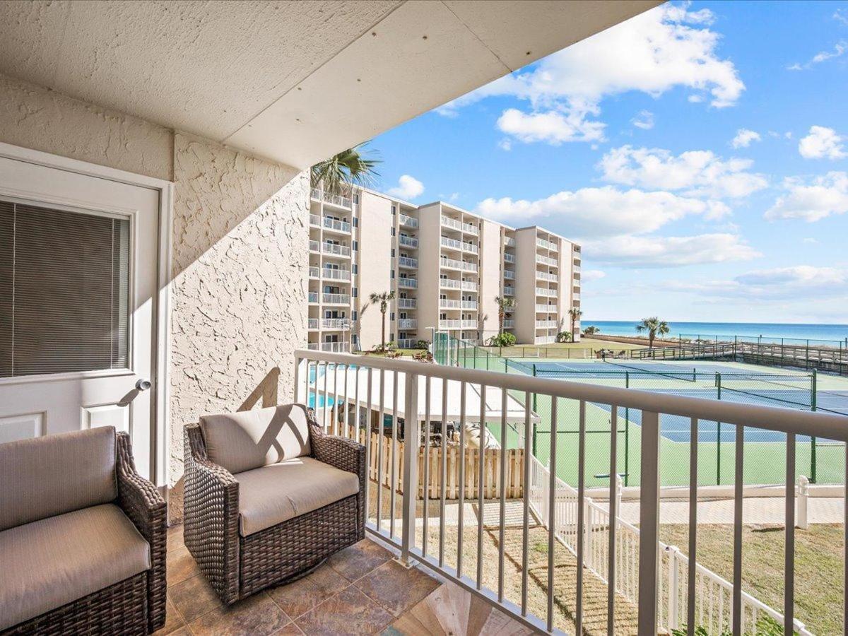 Surf And Racquet Unit 207 Holiday home Destin