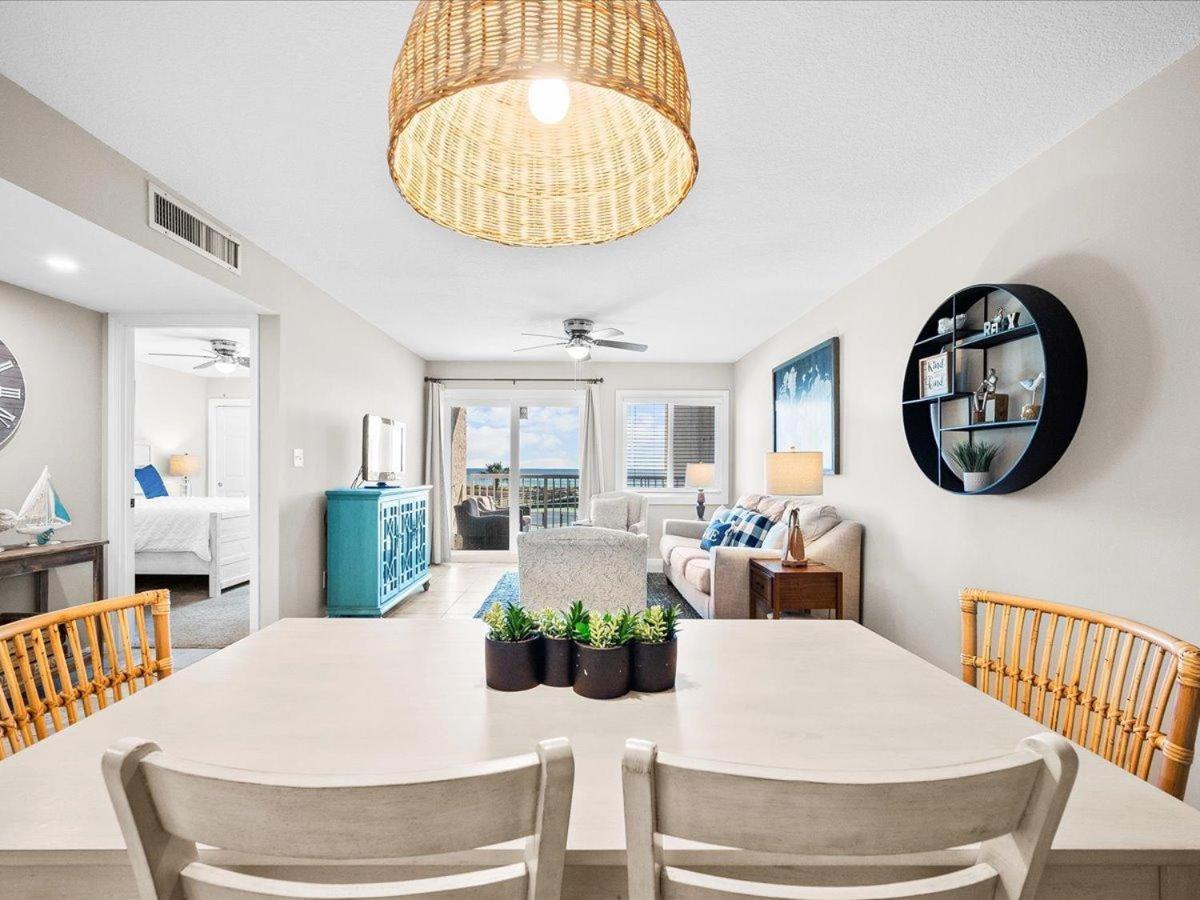 Surf And Racquet Unit 207 Holiday home Destin