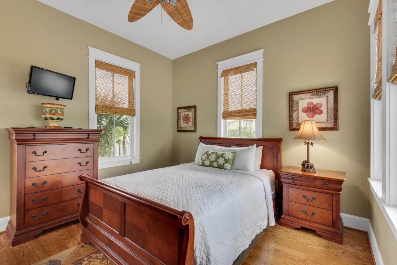 Just In Time At Pointe * Destin