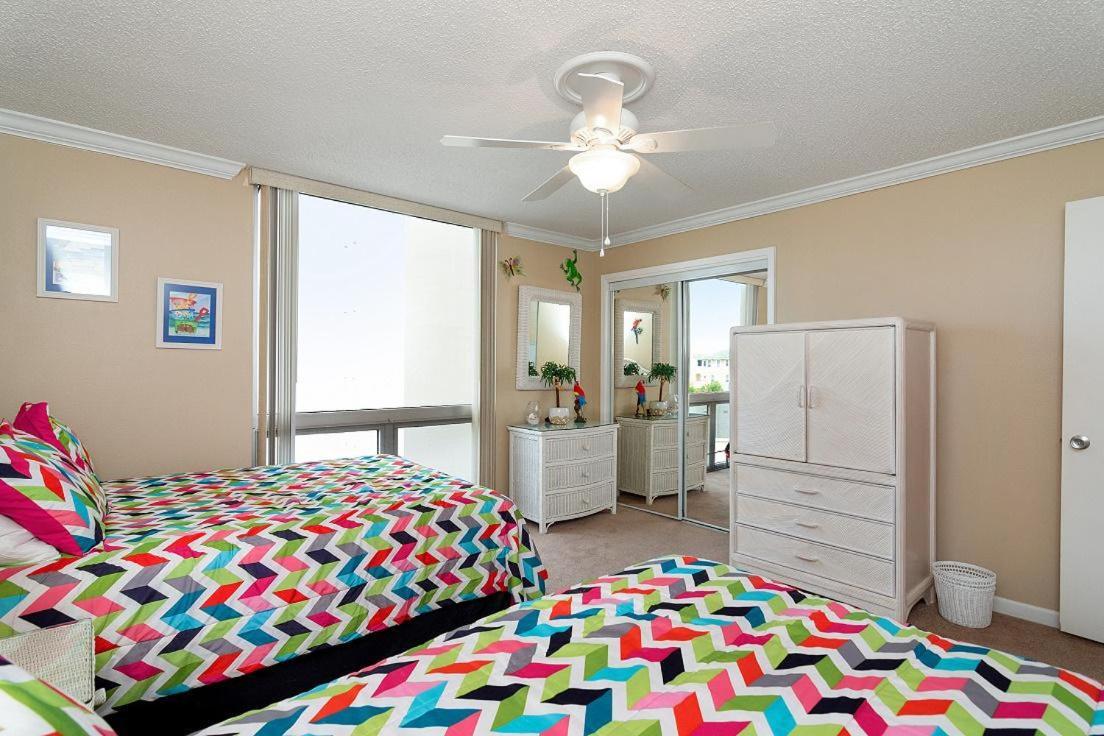 1056 Shoreline Towers Spacious & Charming