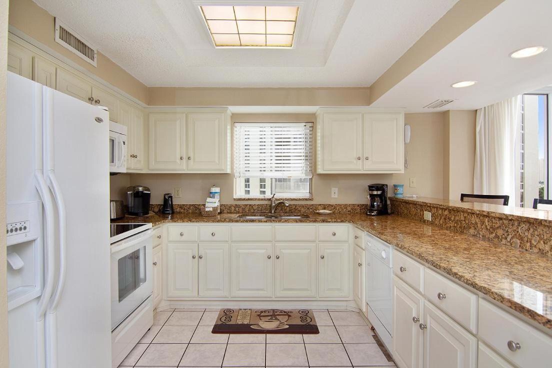 1056 Shoreline Towers Spacious & Charming Holiday home