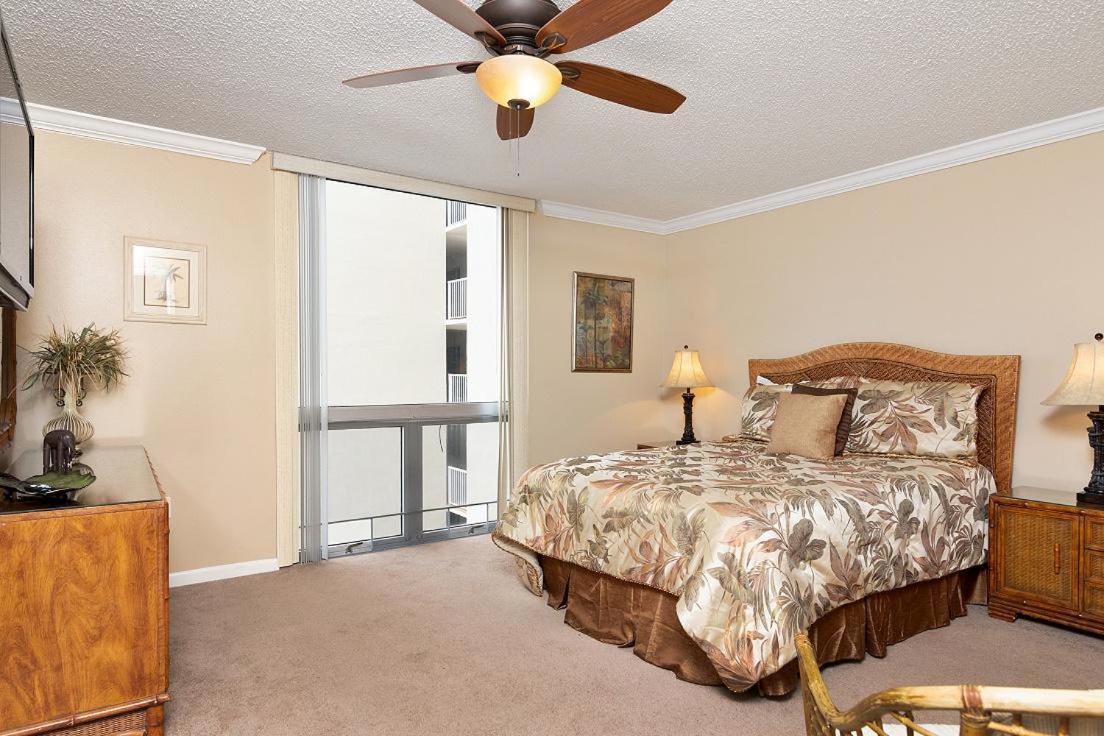 1056 Shoreline Towers Spacious & Charming