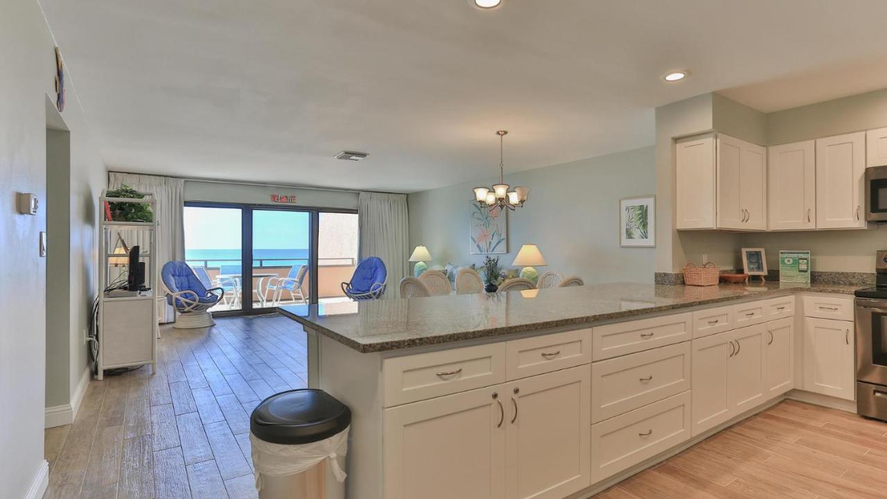 Aegean 204 - Beautiful Front Second Floor Unit At The Aegean