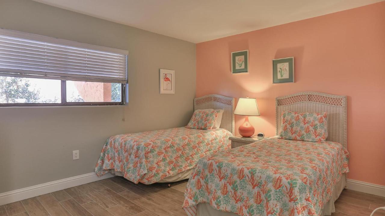 Aegean 204 - Beautiful Front Second Floor Unit At The Aegean Holiday home Destin