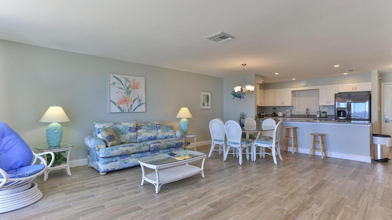 Aegean 204 - Beautiful Front Second Floor Unit At The Aegean Holiday home *