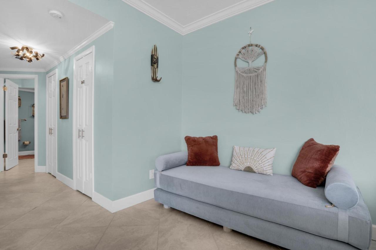 Surfside #403 Holiday home