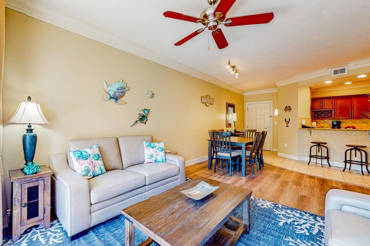 Emerald Grande W1021 Apartment *