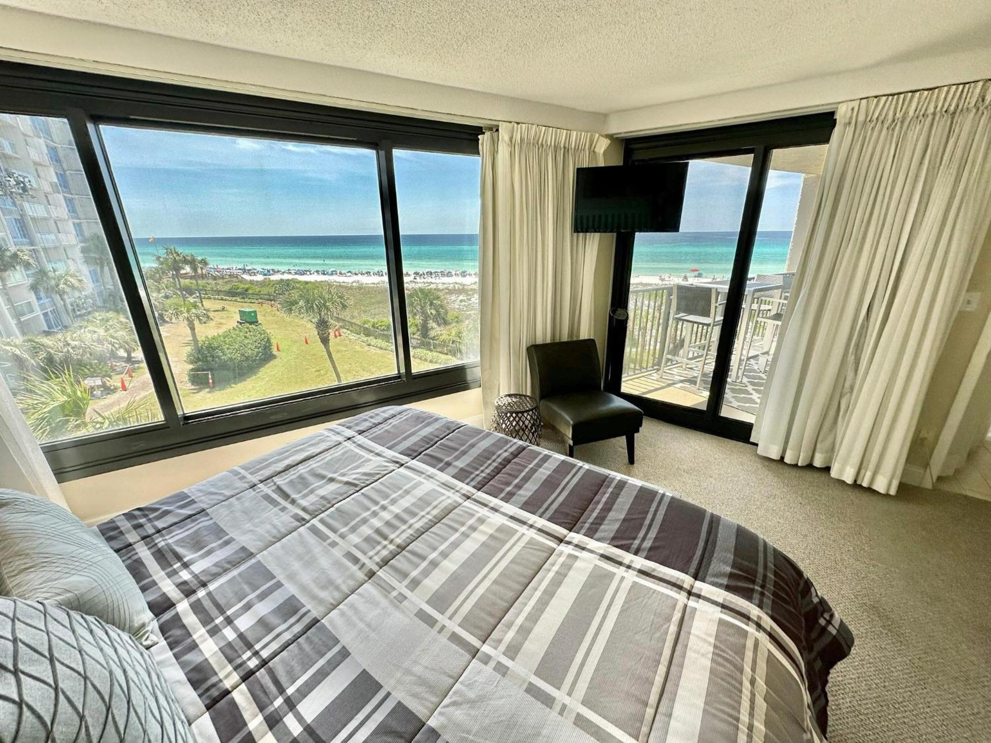 4048 Beachside One Destin