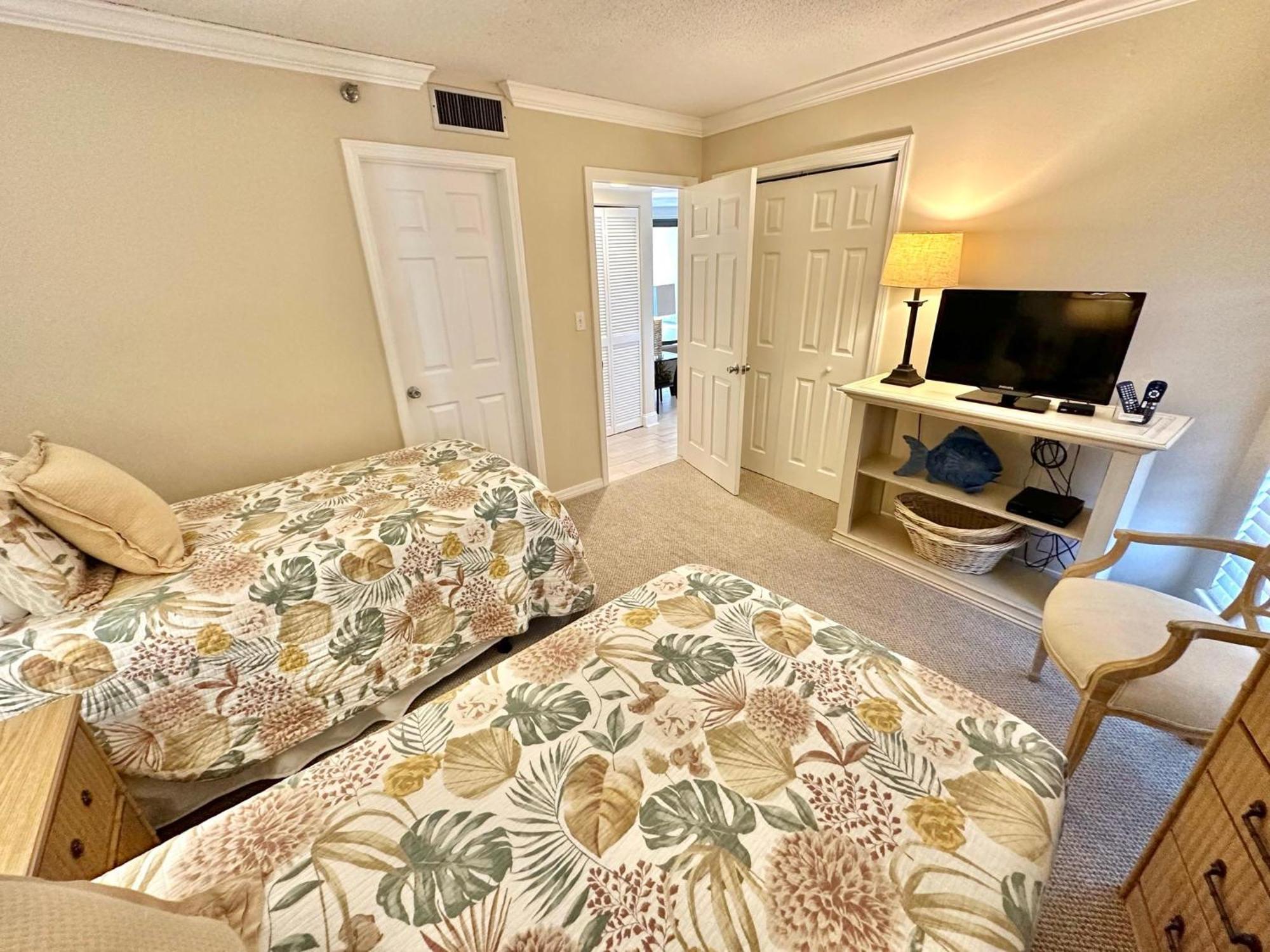 4048 Beachside One Holiday home