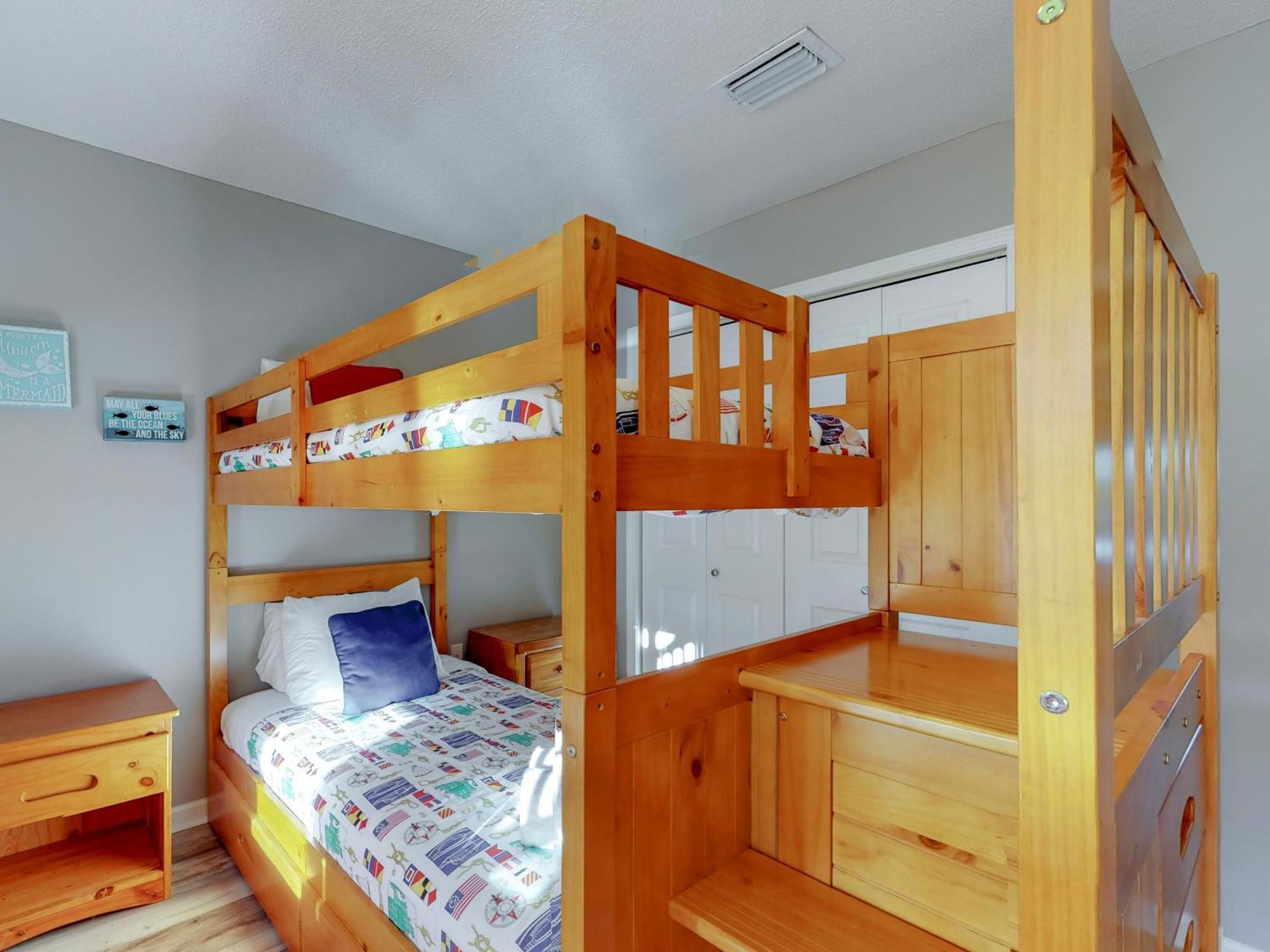 5191 Beachwalk