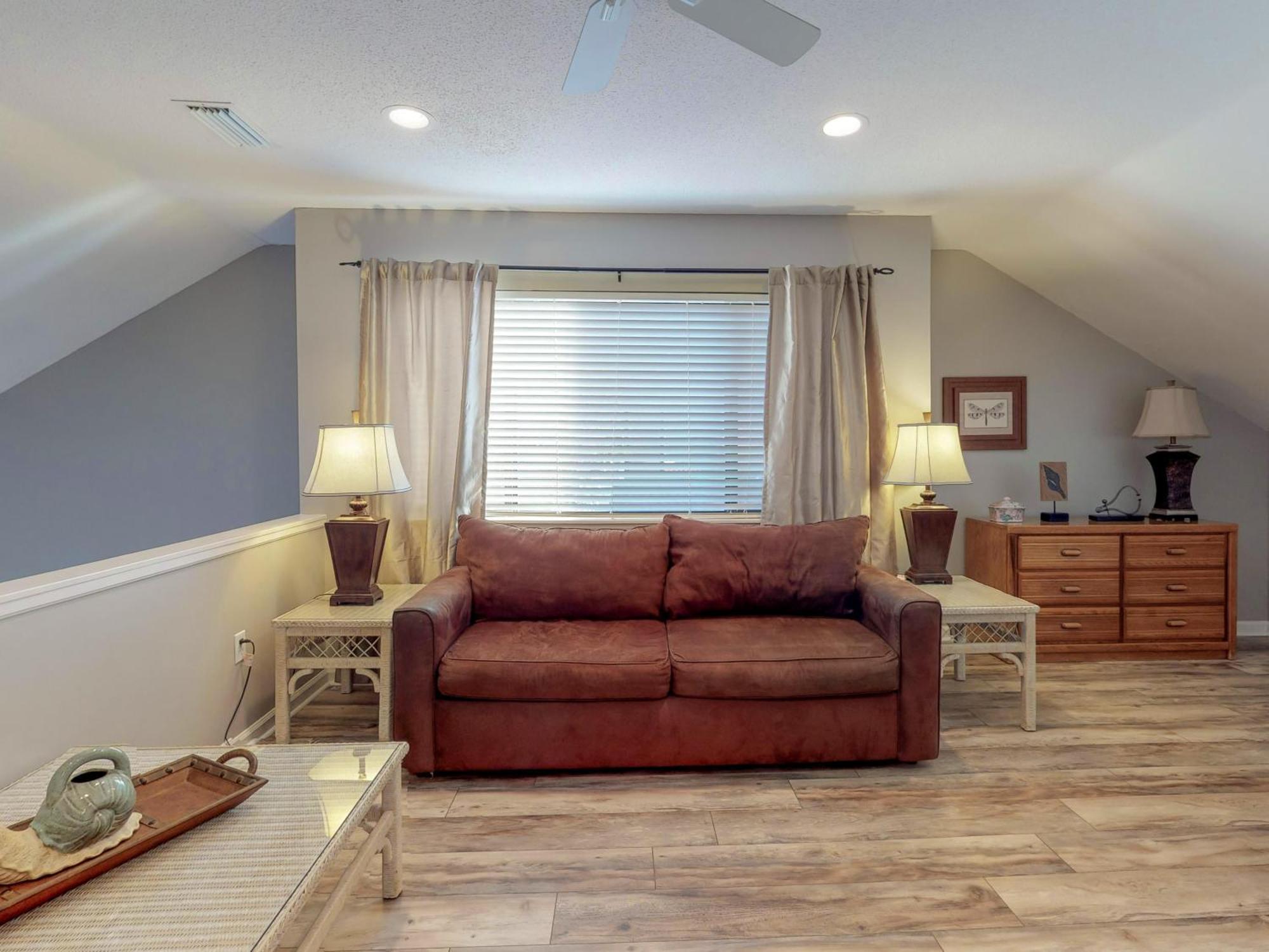 5191 Beachwalk *