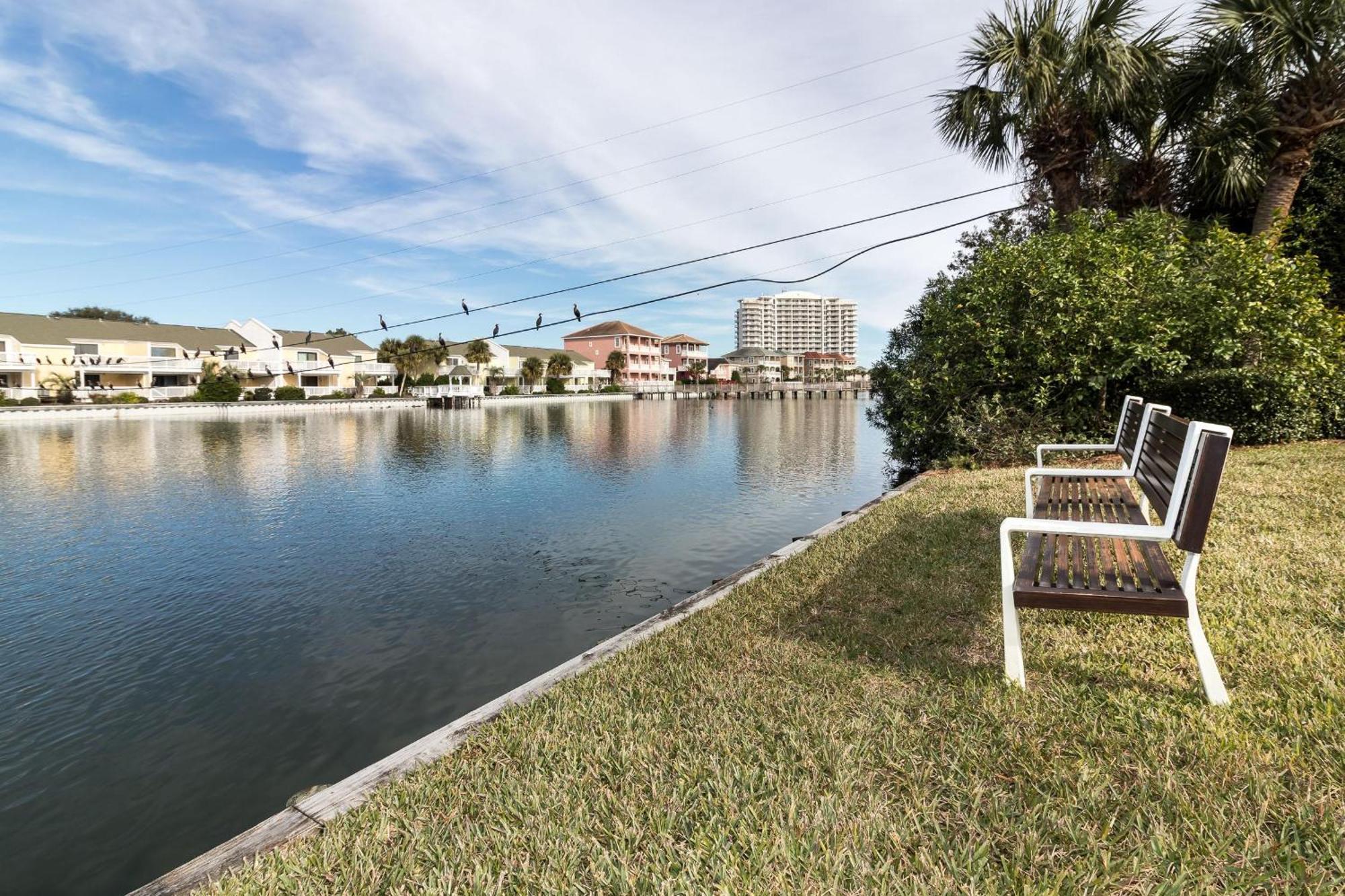 Holiday home Slt 2052-beachfront-close To Everything In Destin! *