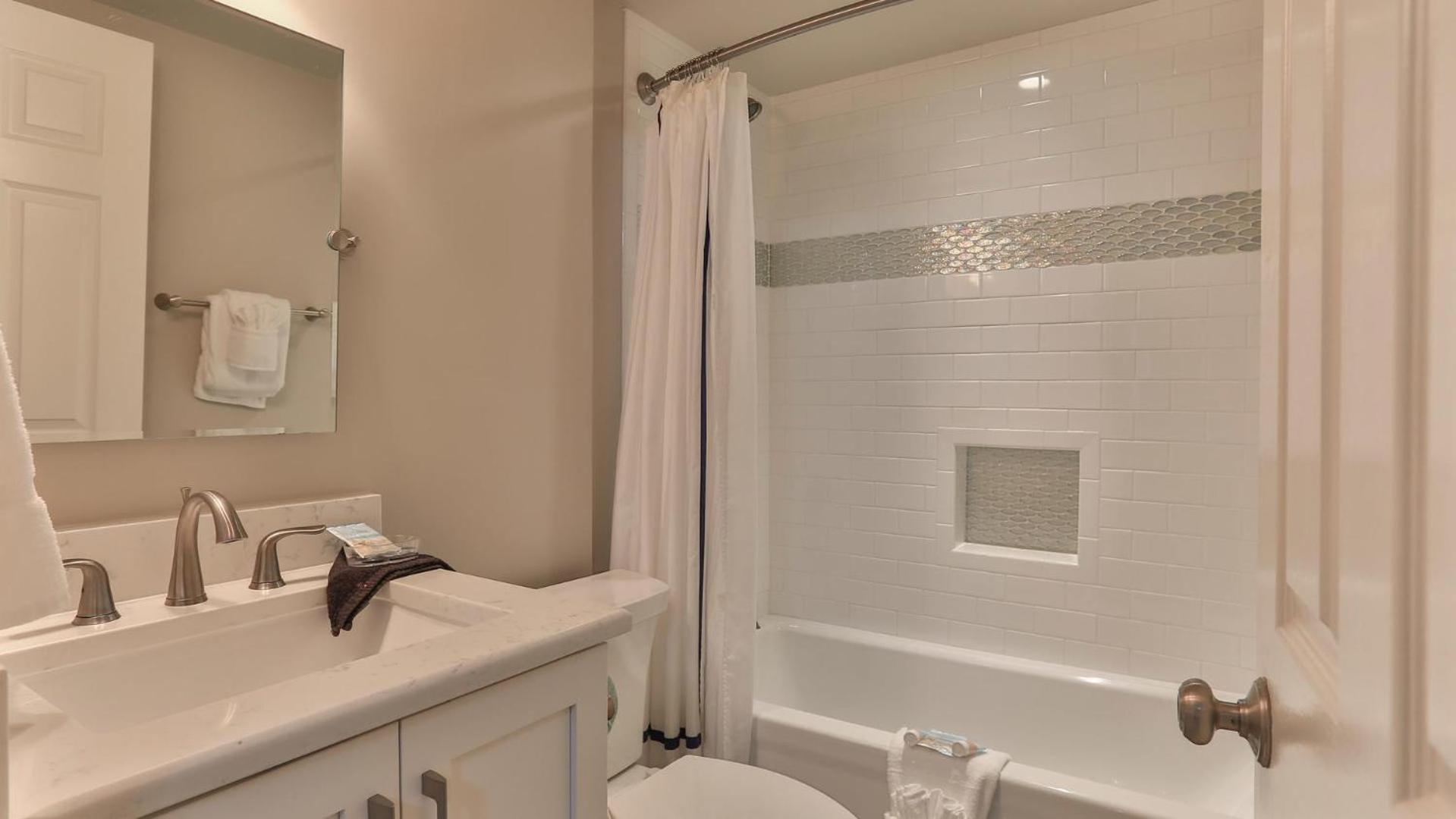 Southbay By The Gulf 132 Is A Completely Renovated 3 Bedroom Front Townhome In Holiday home *